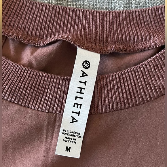 ATHLETA Zephyr Tank Sleeveless Top in Hearth Rose Mauve Size Medium - Picture 3 of 11